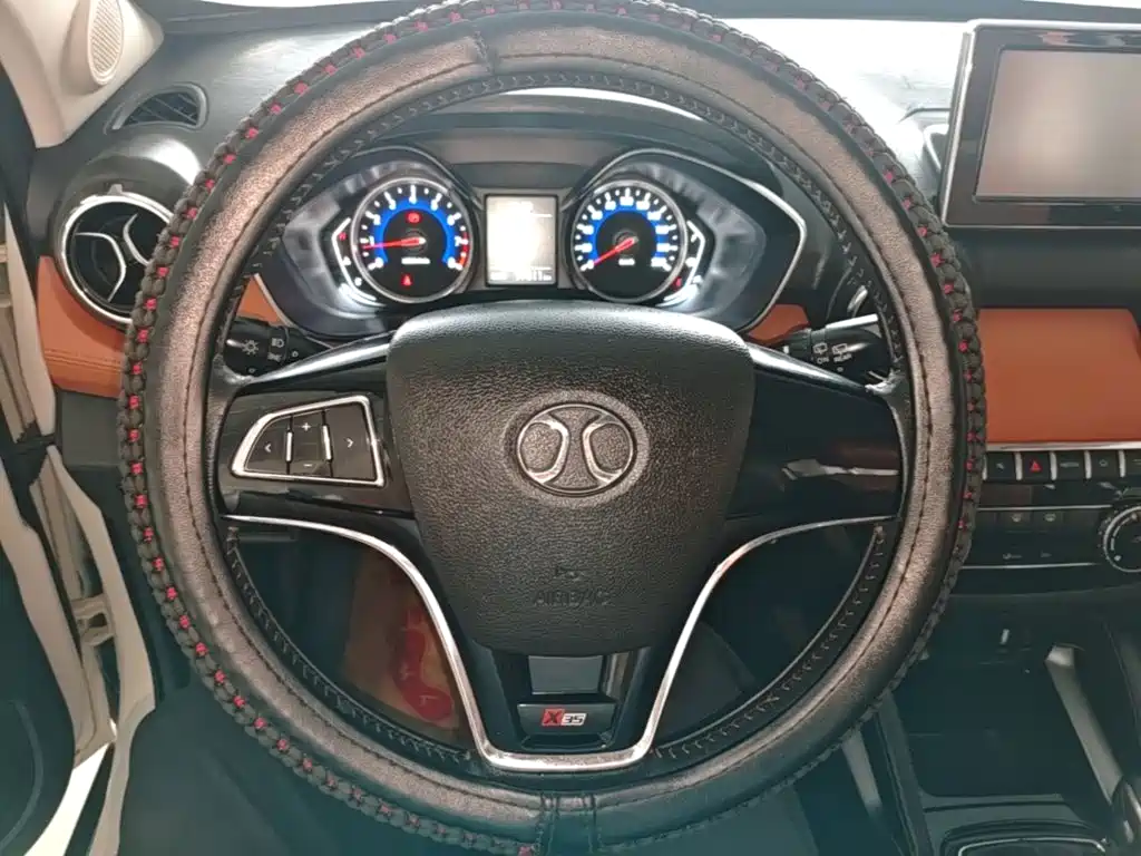 BAIC Senova X35 — миниатюра 11