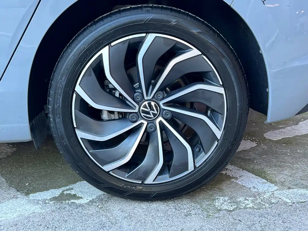 Volkswagen Golf — миниатюра 32