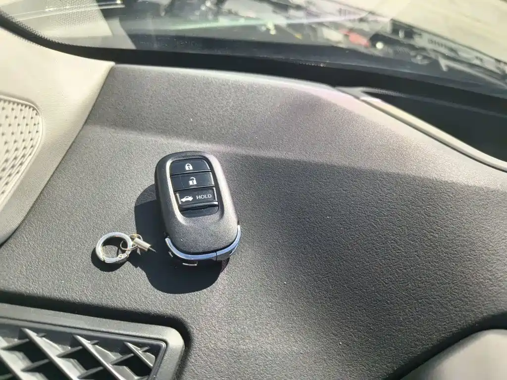 Honda Accord — миниатюра 9
