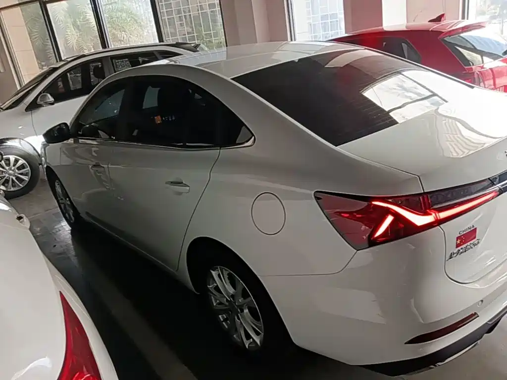Roewe i5 — миниатюра 5