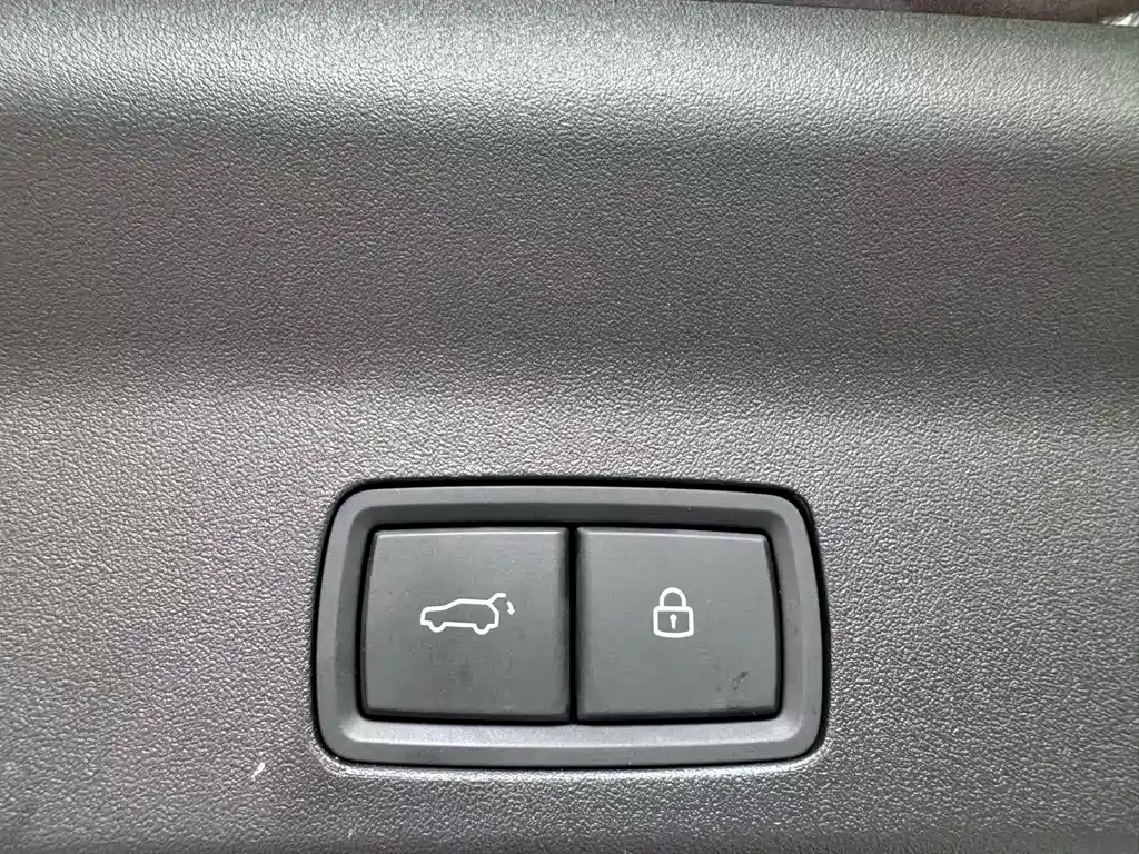Li Auto Li L9 — миниатюра 38