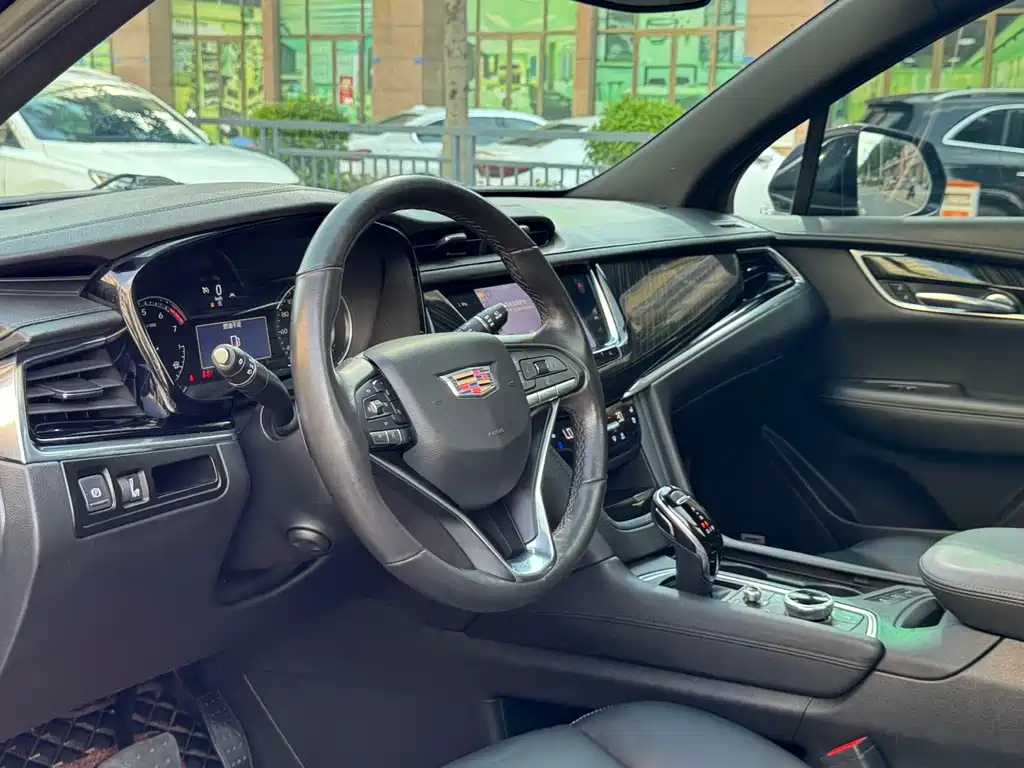 Cadillac XT6 — миниатюра 14