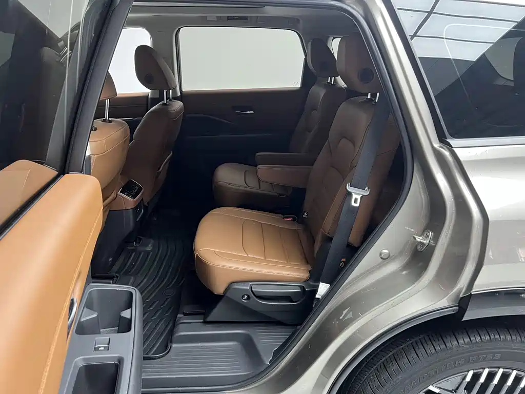 Nissan Teramont — миниатюра 9