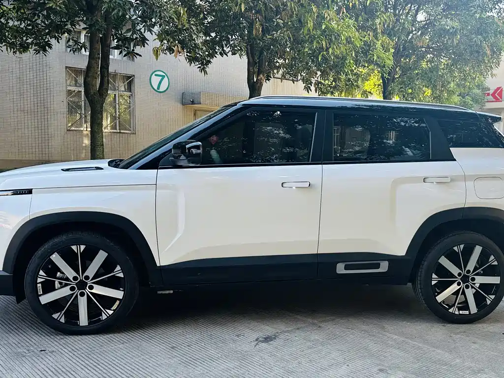 GEELY AUTOMOBILE GEELY ICON