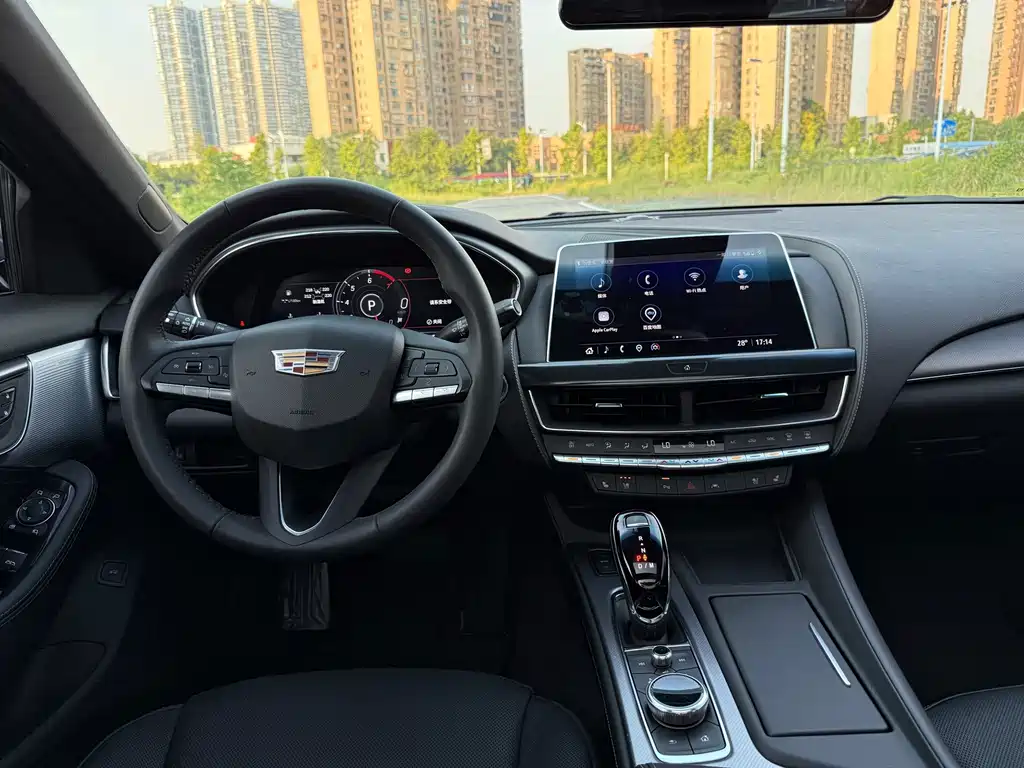 Cadillac CT5 — миниатюра 7