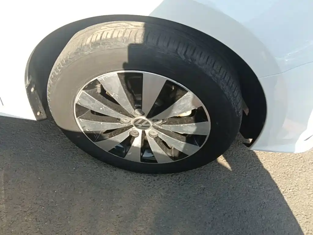 Volkswagen Sagitar — миниатюра 12