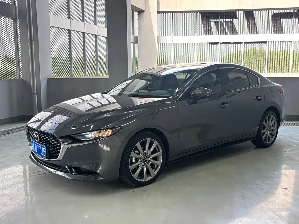 Mazda 3 Axela 2022