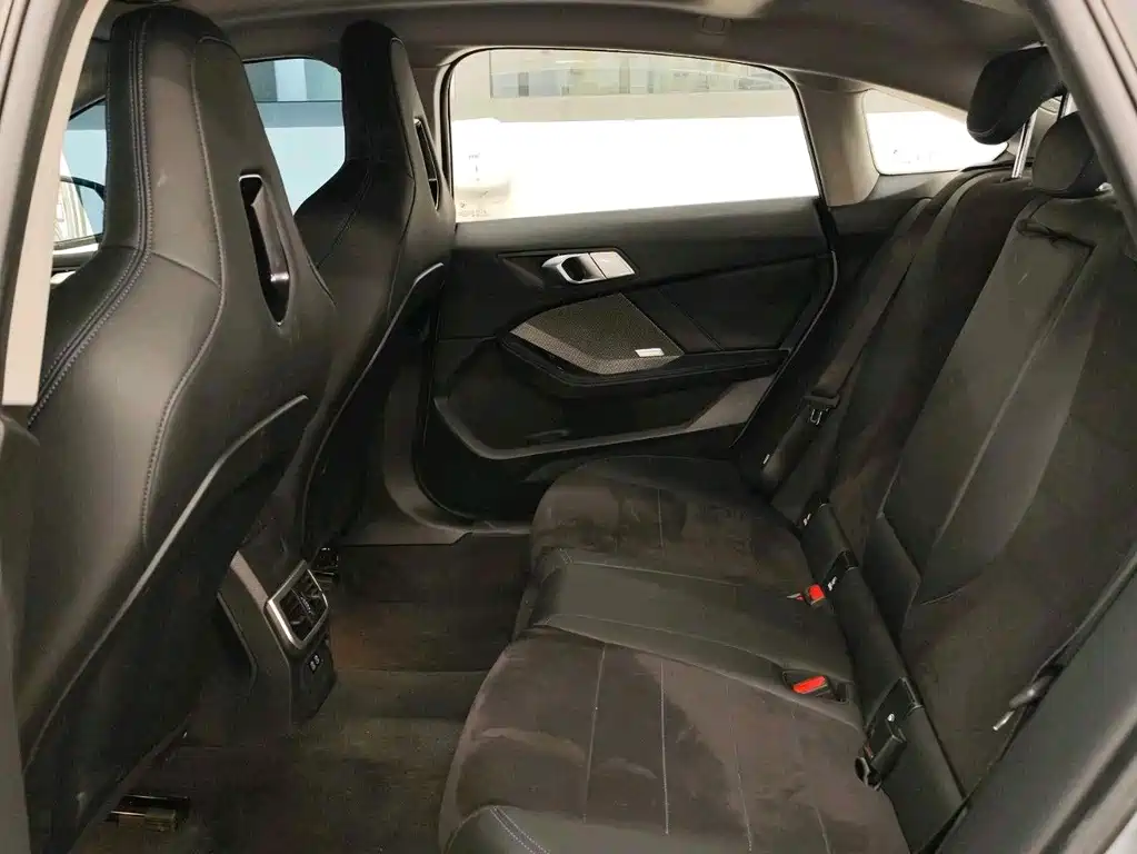 BMW 2 Series 225L M Sport Night Package, фото 5