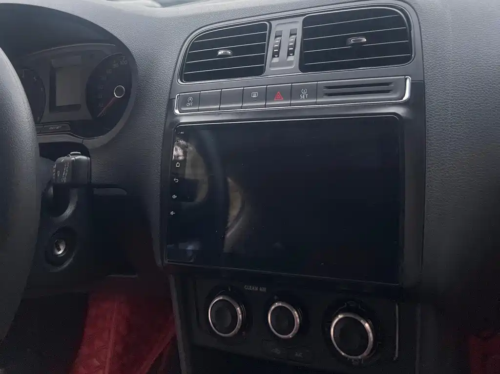 Volkswagen Polo — миниатюра 18