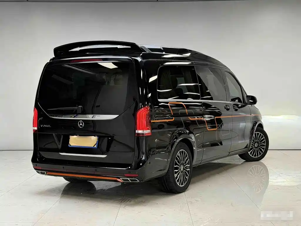 Mercedes-Benz V-Class — миниатюра 23