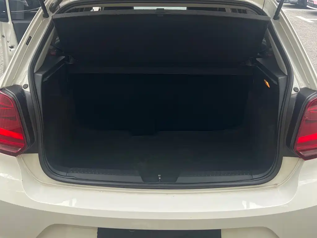 Volkswagen Polo — миниатюра 15