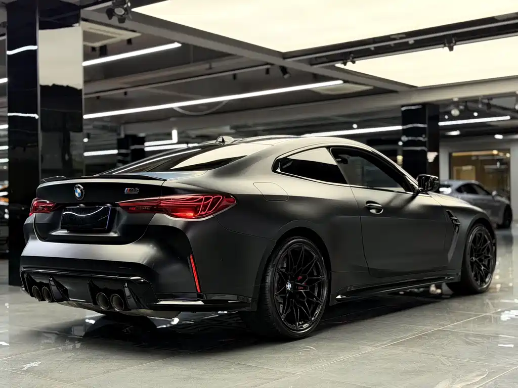 BMW M4 2024 M4