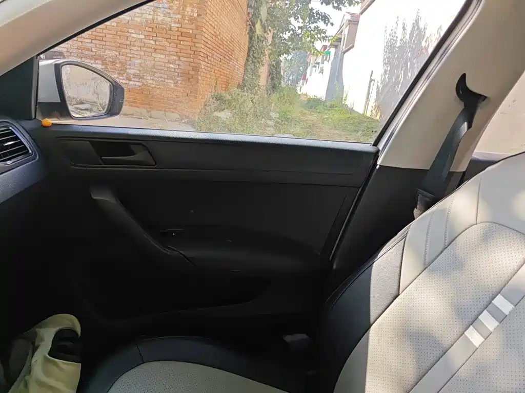 Volkswagen Santana — миниатюра 19