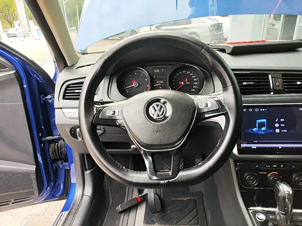 Volkswagen Gran Lavida — миниатюра 11