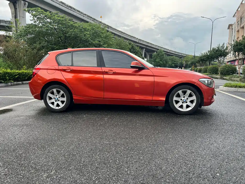 BMW 1 Series (Import) — миниатюра 4