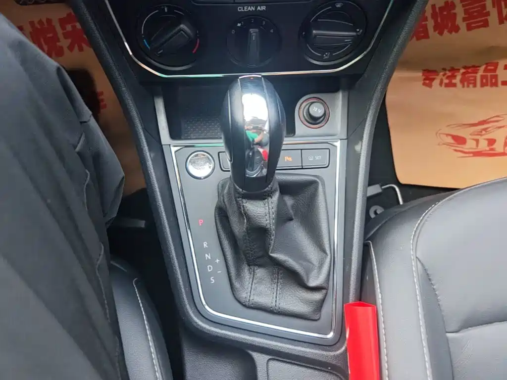 Volkswagen Lavida — миниатюра 14