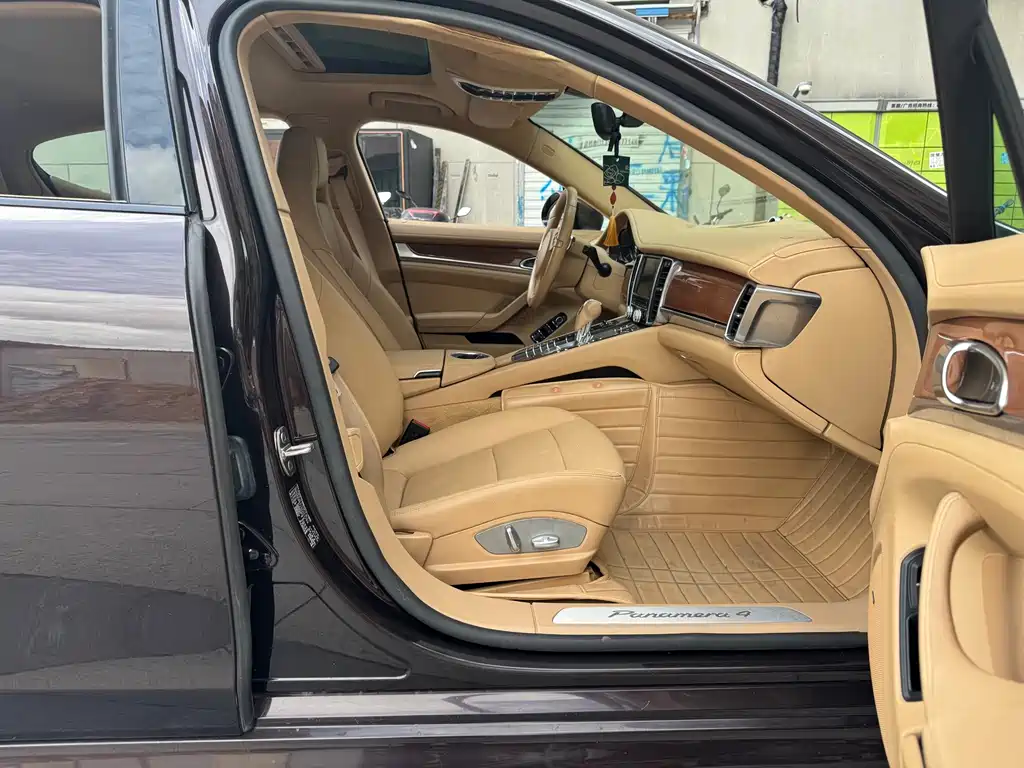 Porsche Panamera — миниатюра 13