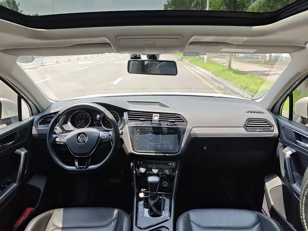 Volkswagen Tiguan L — миниатюра 8