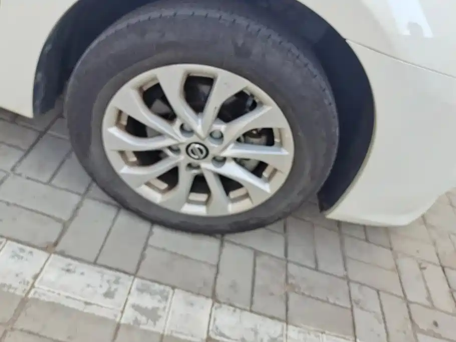 Nissan Sylphy — миниатюра 6