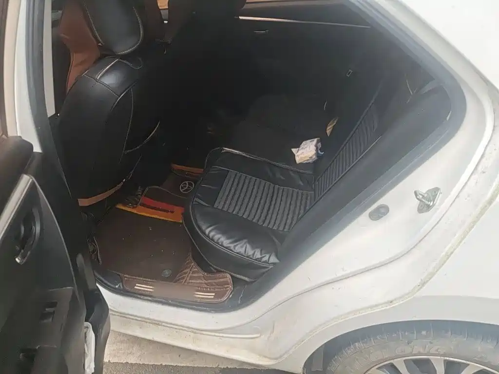 Toyota Corolla — миниатюра 13