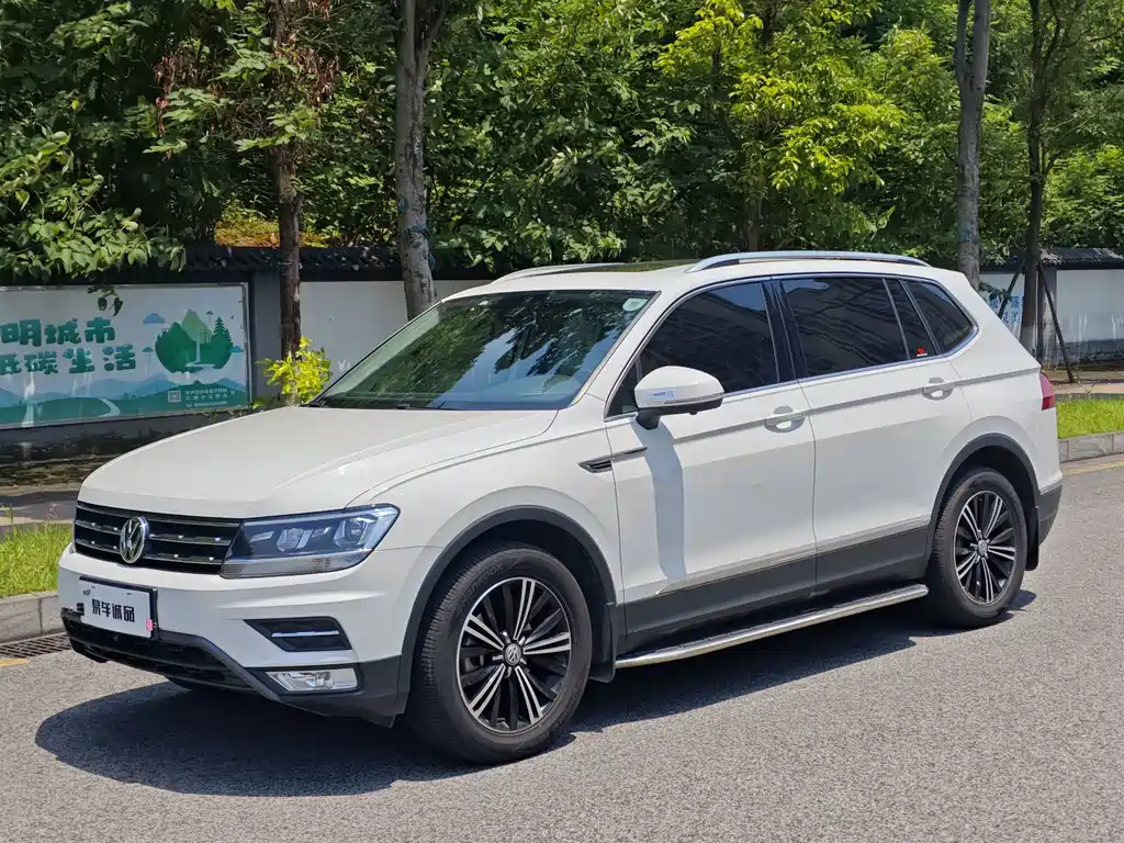 Volkswagen Tiguan L — миниатюра 6