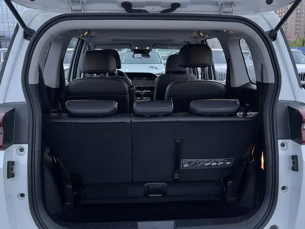 GAC Motor Trumpchi M6 — миниатюра 17