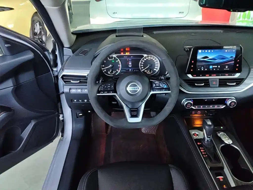 Nissan Teana — миниатюра 11