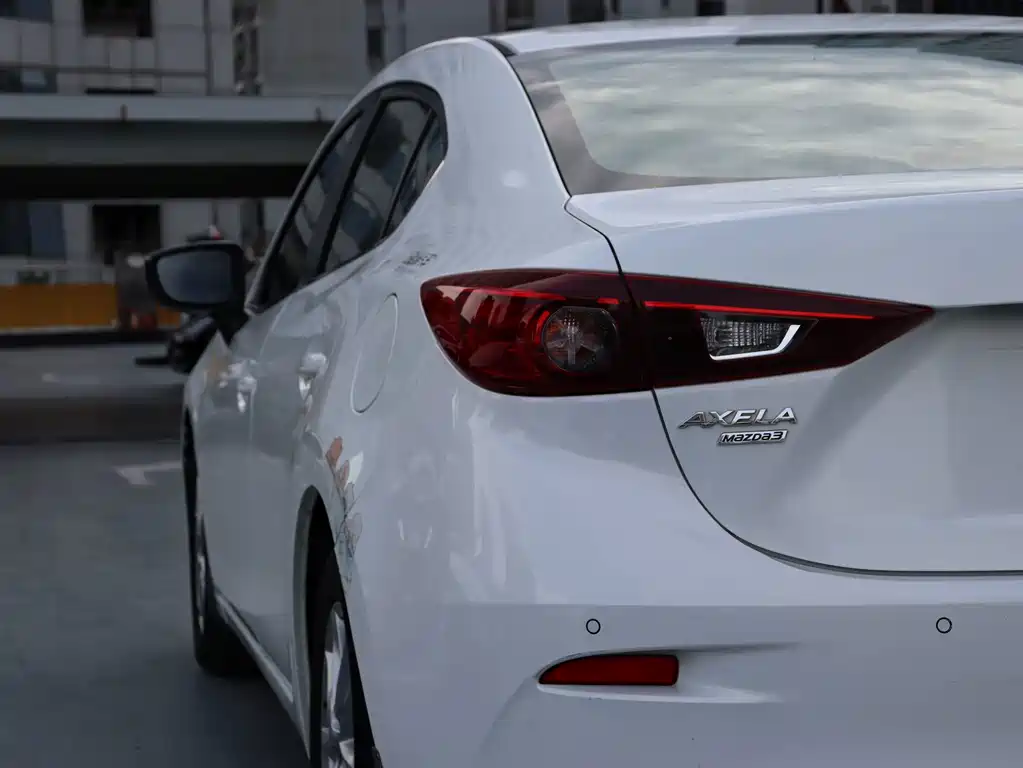Mazda 3 Axela — миниатюра 20