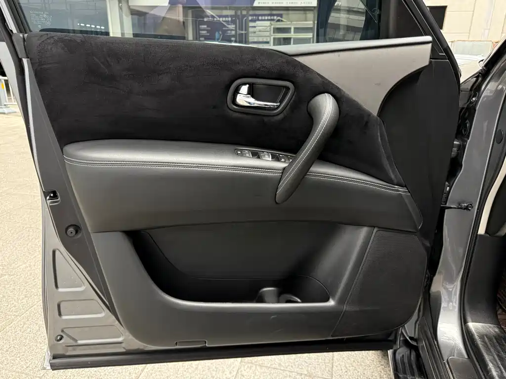 Nissan Patrol 2017 4.0L