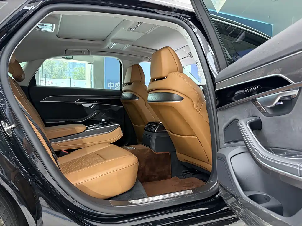 Audi A8 — миниатюра 16