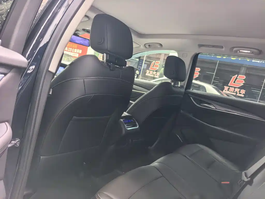 Buick Enclave — миниатюра 11