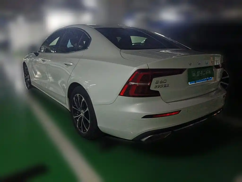 Volvo S60 — миниатюра 25