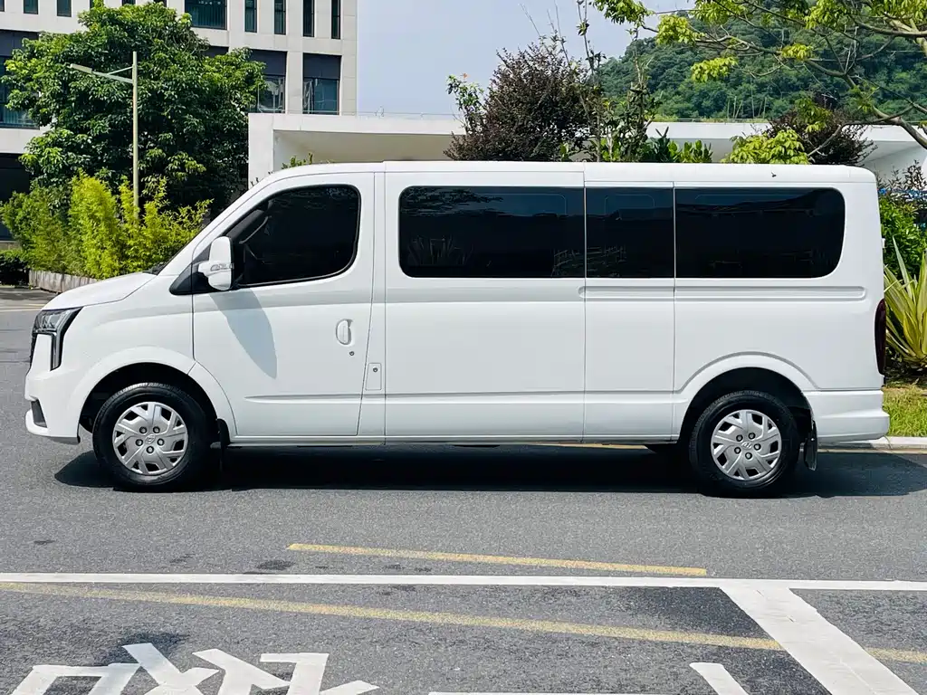 MAXUS V80 — миниатюра 3