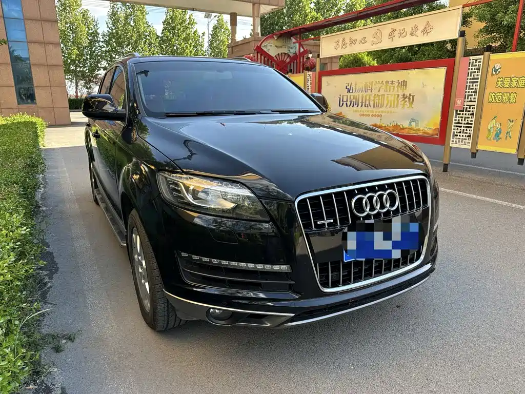 Audi Q7 — миниатюра 3