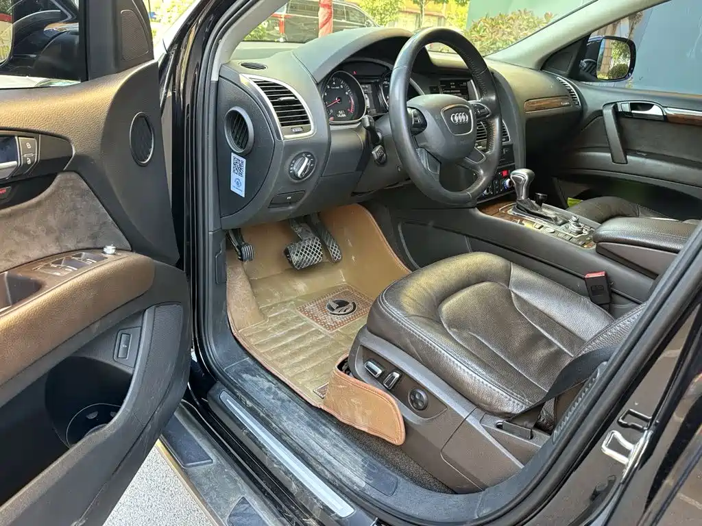 Audi Q7 — миниатюра 4