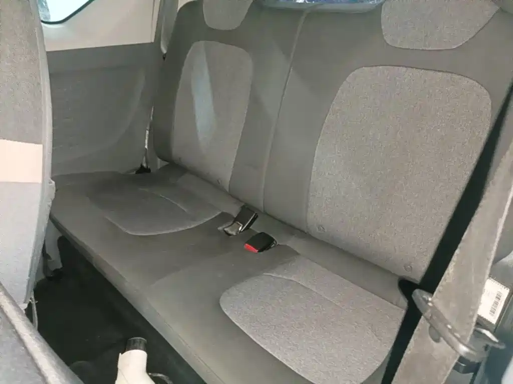 Wuling MINIEV — миниатюра 17