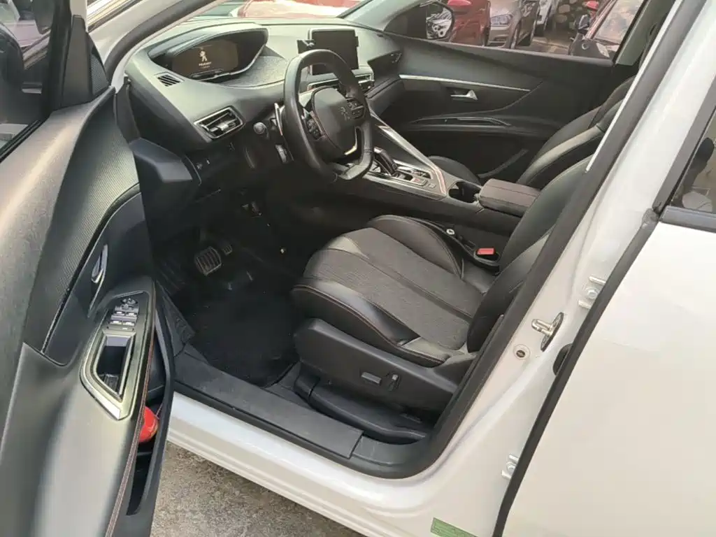 Peugeot 5008 — миниатюра 16