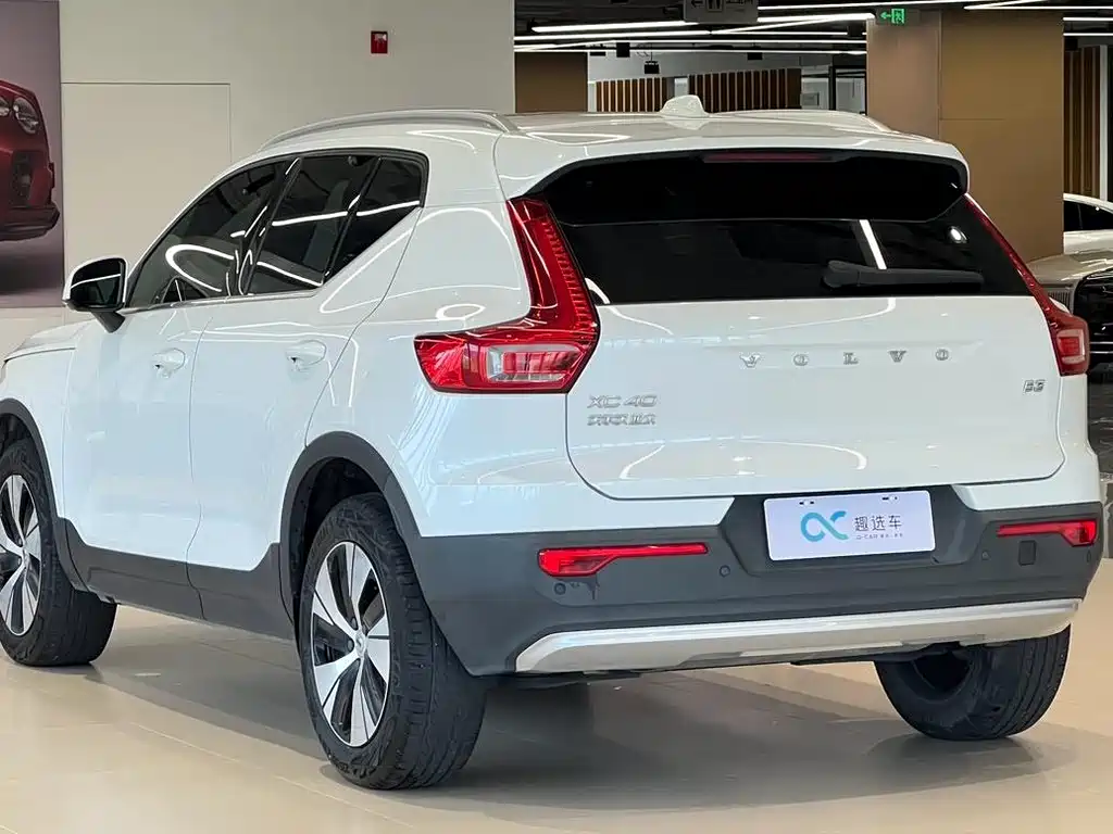 Volvo XC40 — миниатюра 5