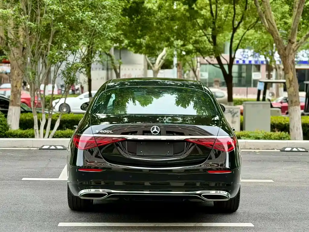 Mercedes-Benz S-Class — миниатюра 8