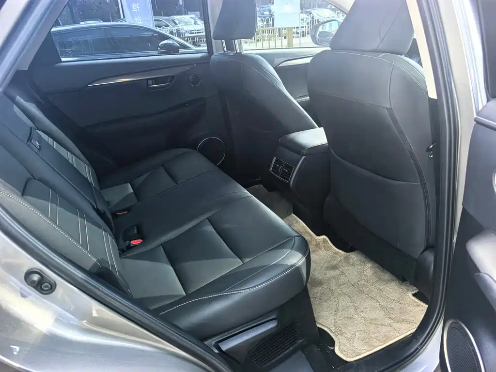 Lexus NX — миниатюра 7