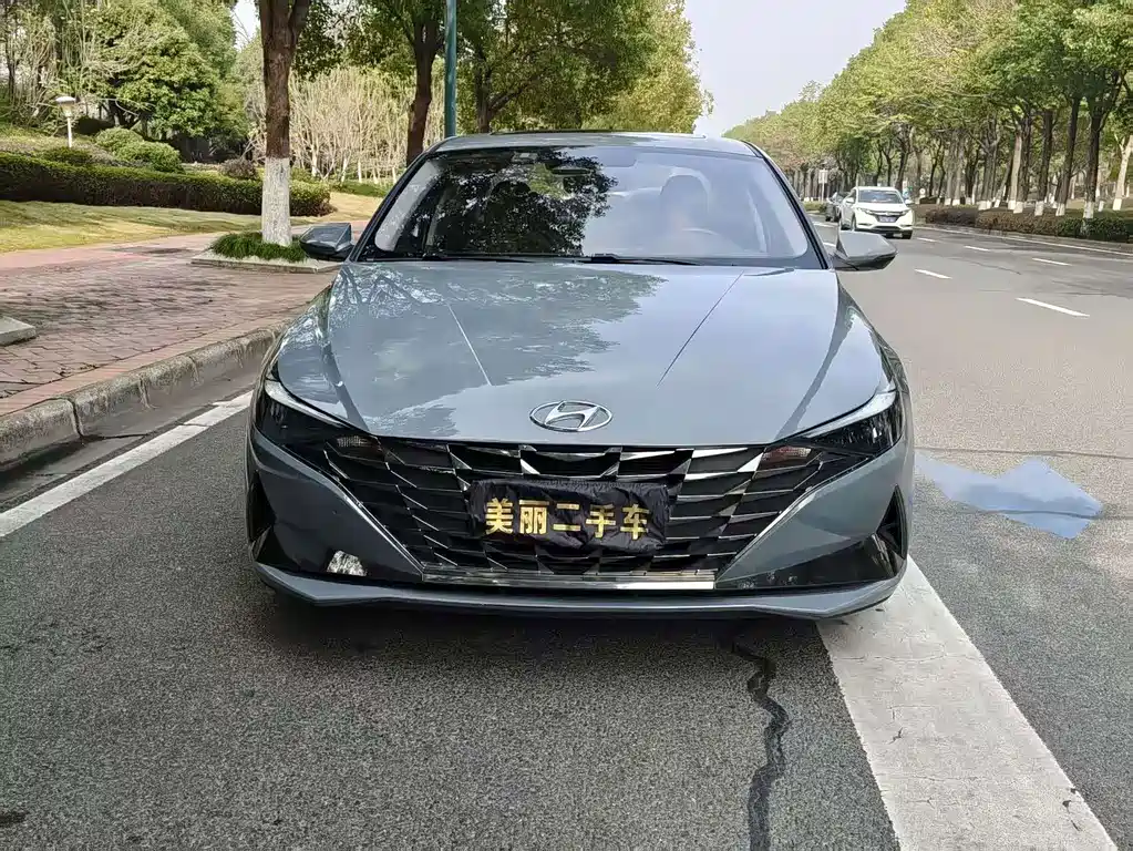 Hyundai Elantra — миниатюра 2