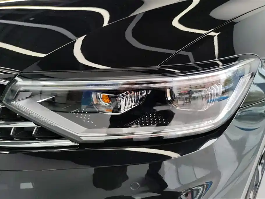 Volkswagen Magotan 2025 330TSI DSG Luxury