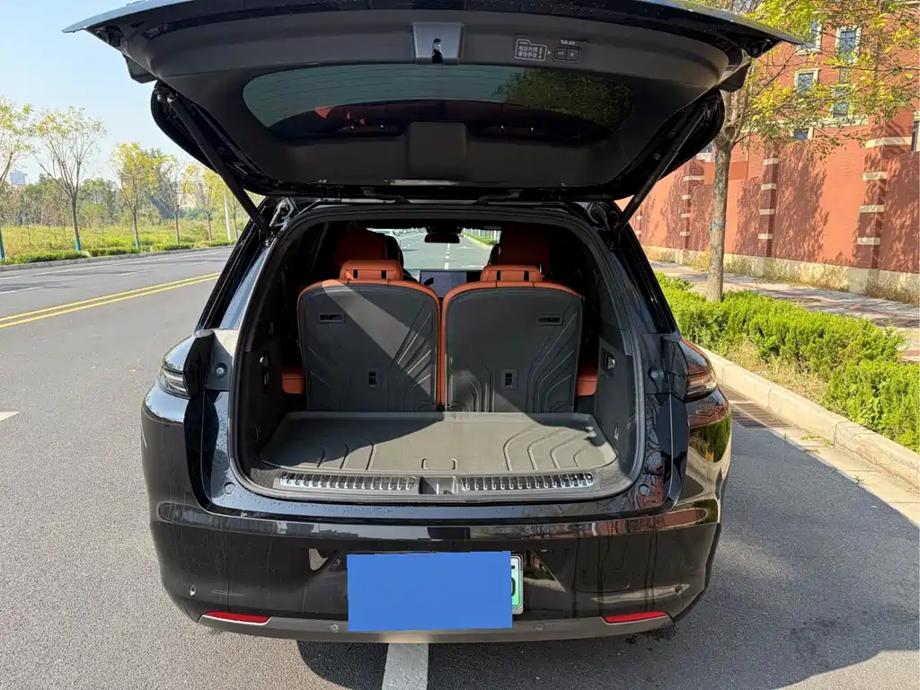 Li Auto Li L8 — миниатюра 13