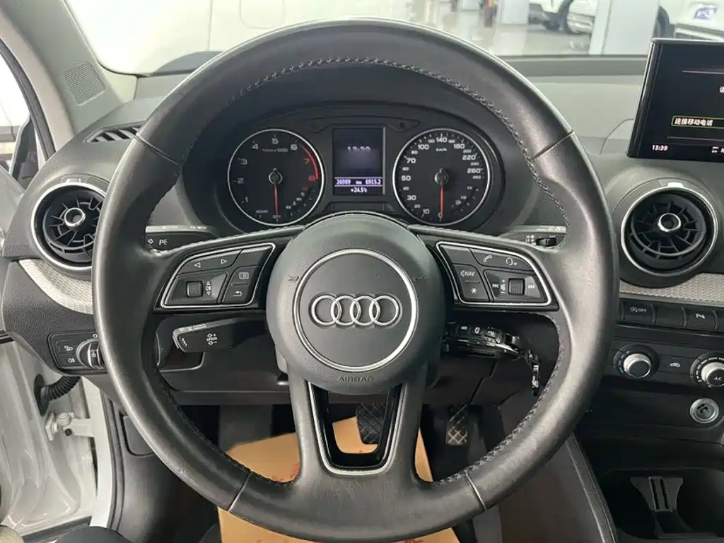 Audi Q2L — миниатюра 11