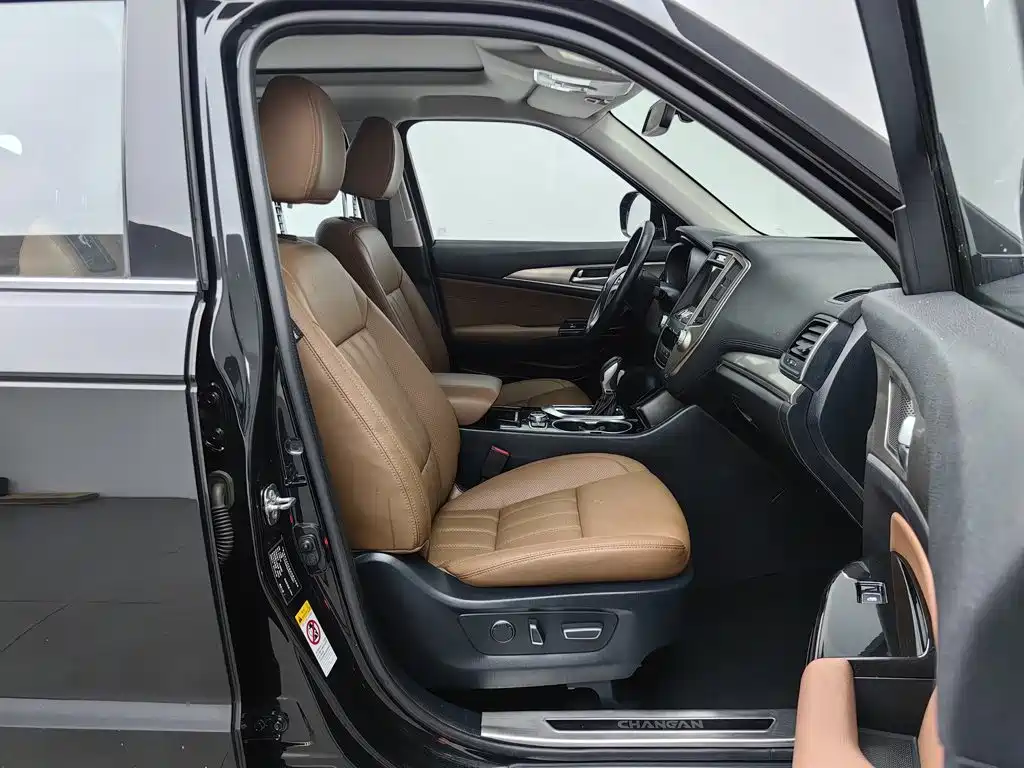 Changan CS95 — миниатюра 23
