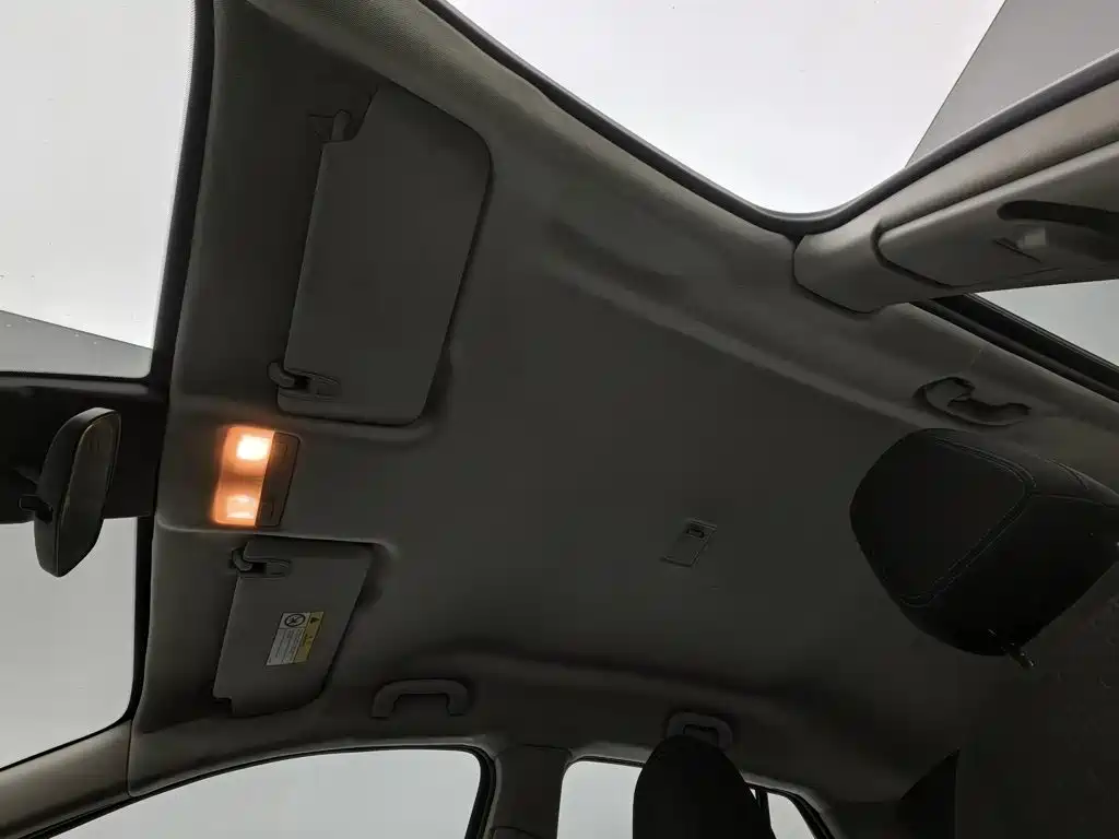 Chevrolet Trax — миниатюра 14