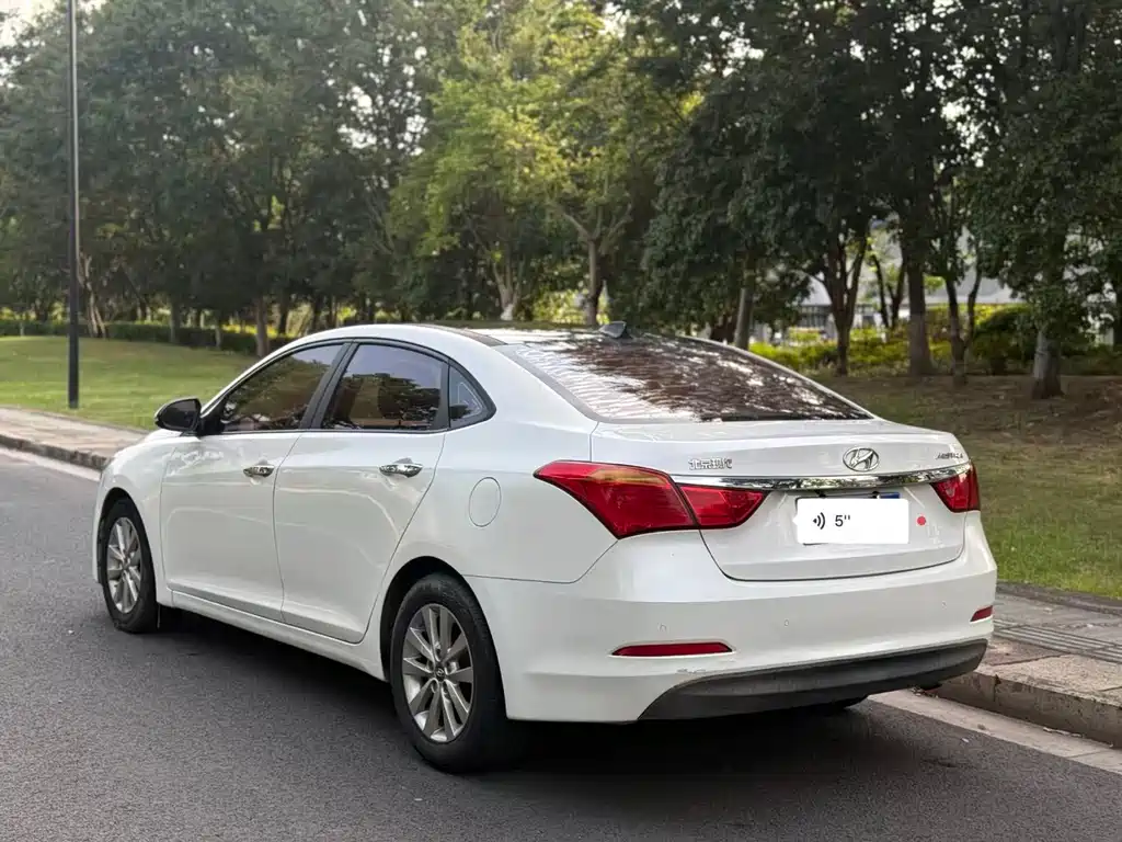 Hyundai Mistra — миниатюра 9