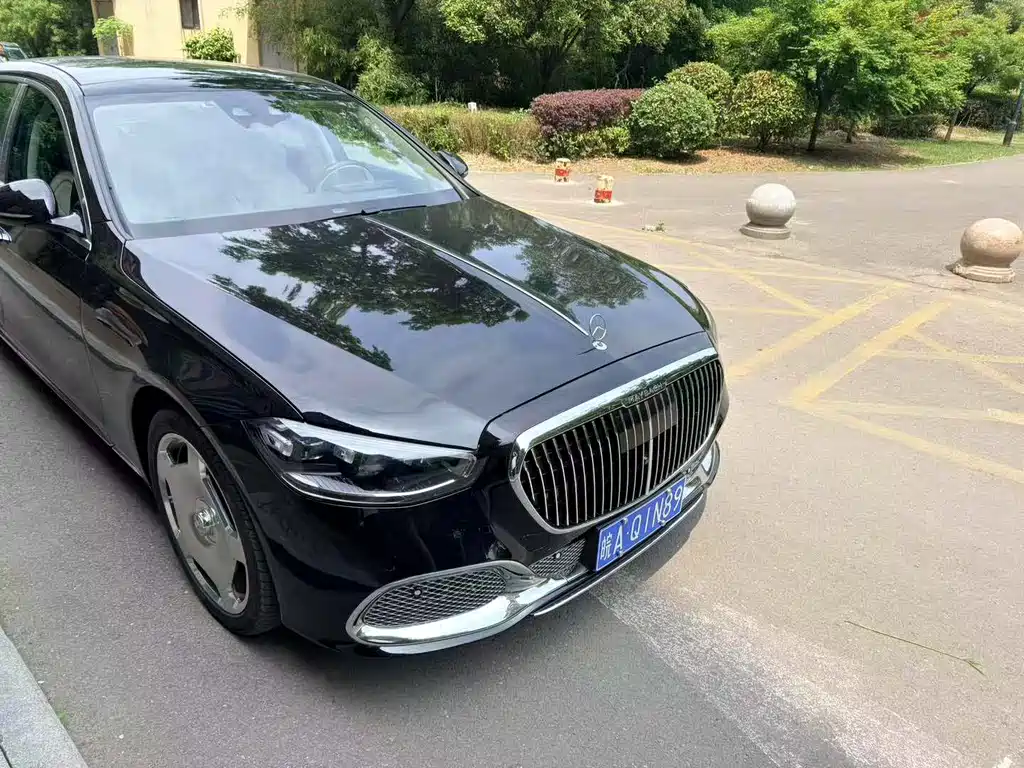 Mercedes-Benz S-Class 2023