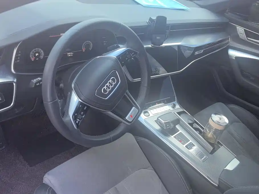 Audi A6L — миниатюра 12