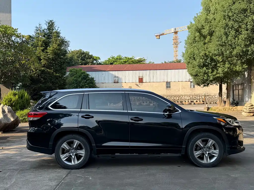 Toyota Highlander — миниатюра 6